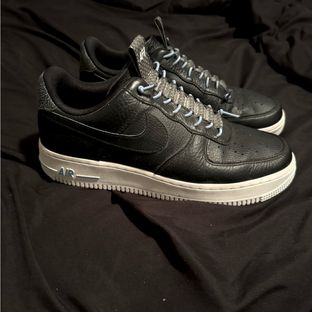 Women’s Nike Air Force 1  ‘07 Lux size 9 Sneakers